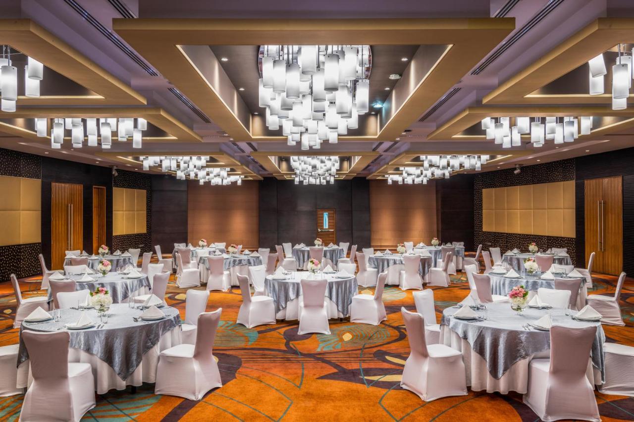 Готель Crowne Plaza Doha - The Business Park By Ihg Екстер'єр фото The ballroom