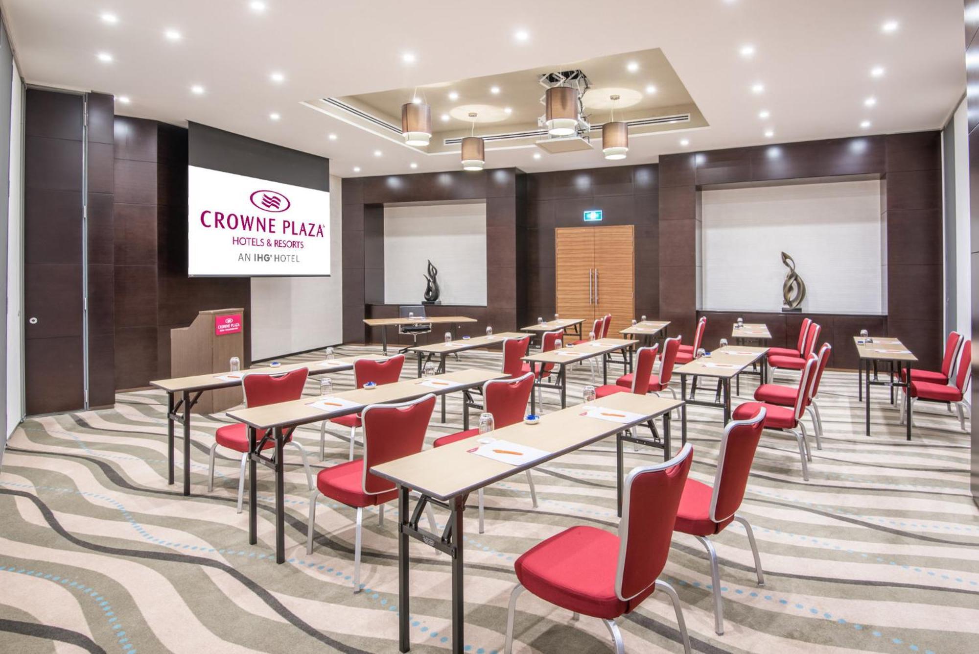Готель Crowne Plaza Doha - The Business Park By Ihg Екстер'єр фото